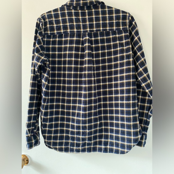 Uniqlo Plaid Checkered Soft Lightweight Flannel Womens Long sleeve Size Medium - Picture 5 of 5
